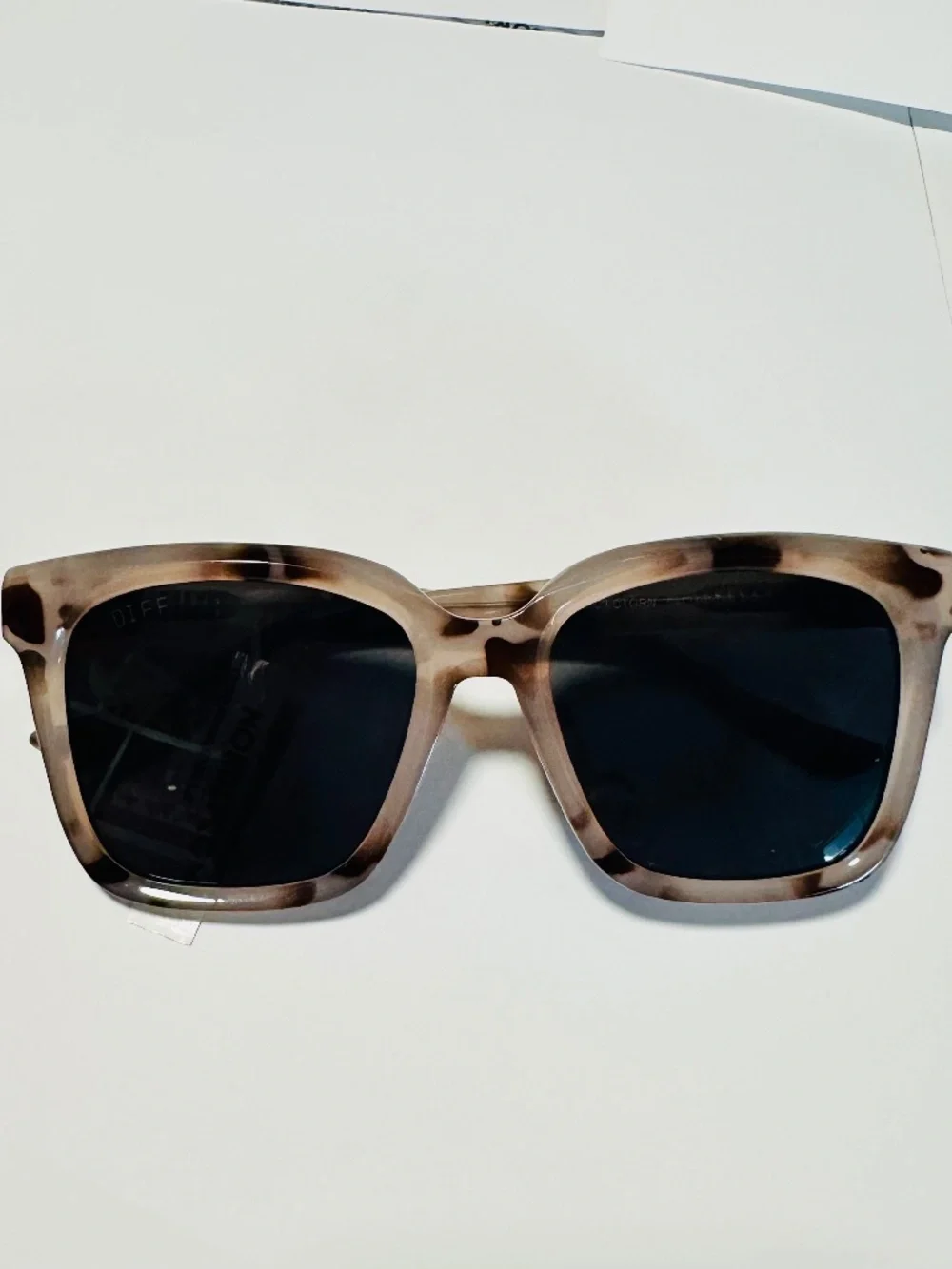 Stylish tortoise shell sunglasses by Diff Eyewear. Perfect blend of classic and